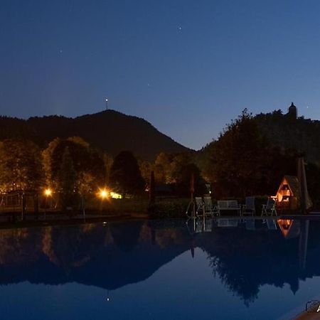 Hôtel Holznest à Gutenstein Extérieur photo