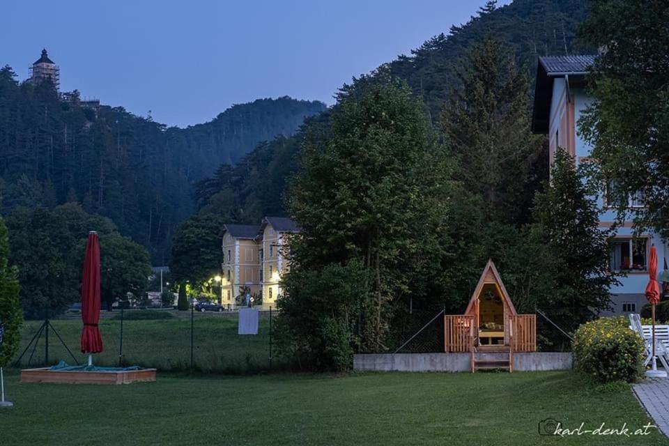 Hôtel Holznest à Gutenstein Extérieur photo